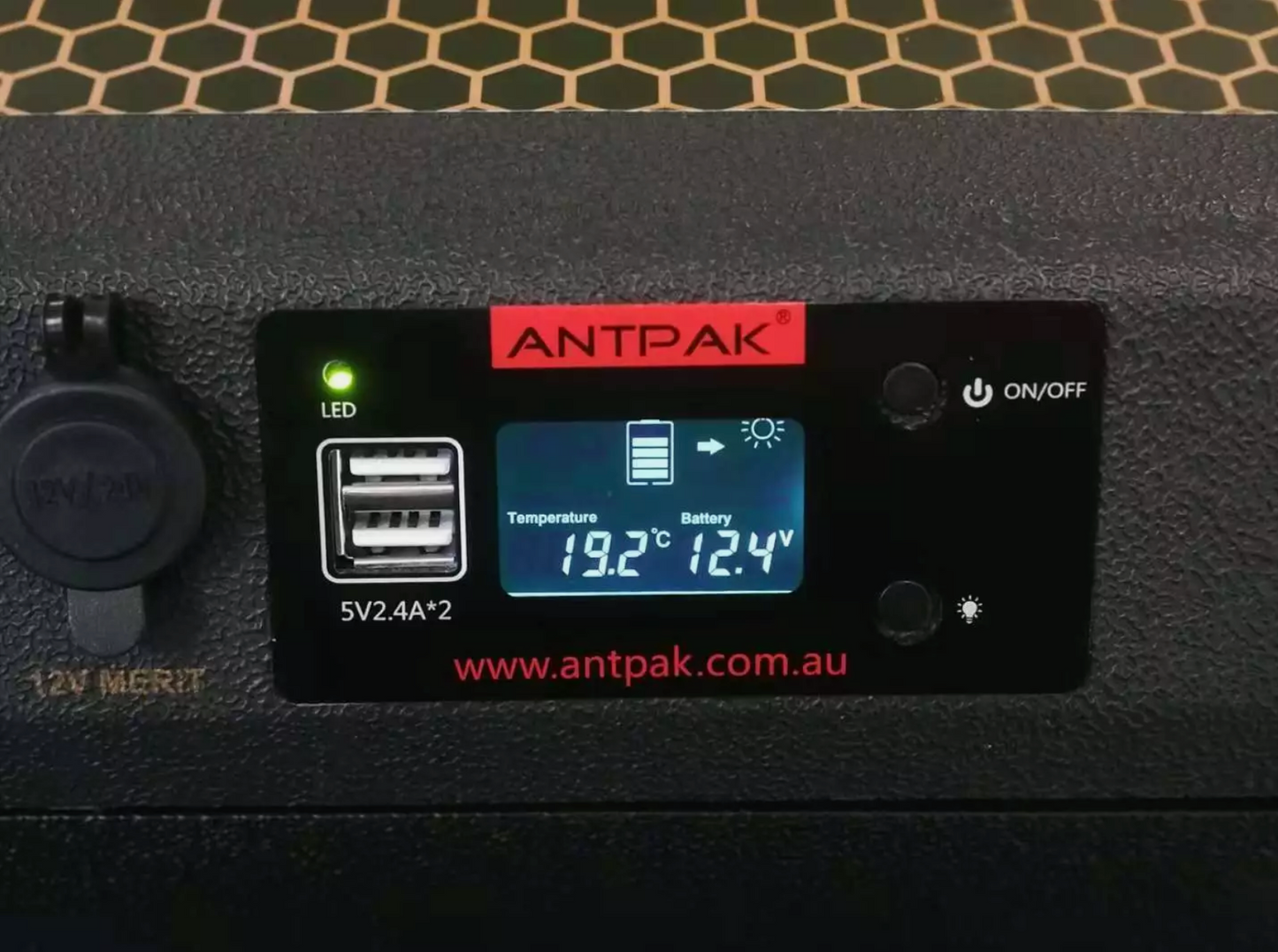 ANTPAK DC20 12V BATTERY BOX DUAL BATTERY SYSTEM DC TO DC CHARGER SOLAR AGM