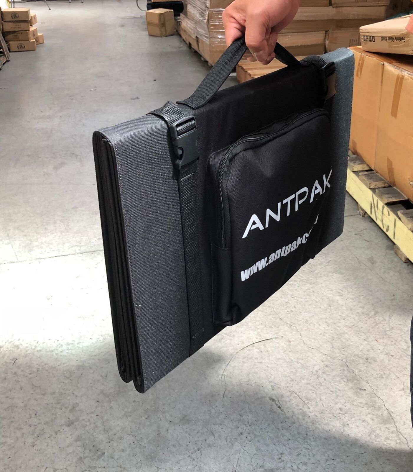 ANTPAK 120W-150W Folding Solar Blanket with 22% Efficiency PERC Cells